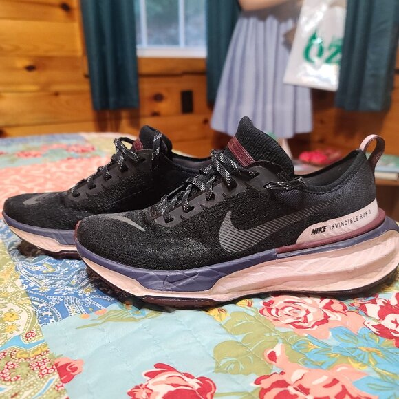 Women's Black Nike Invincible Run3 Sneakers, Size 8 US - Picture 1 of 10